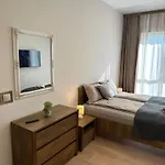Crown 2 Апартаменты