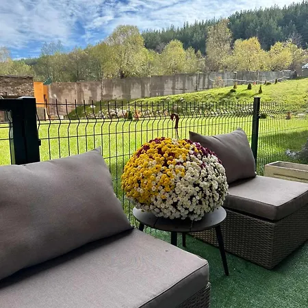 Crown 2 公寓 班斯科